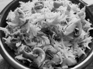 Mushroom Fried Noodles