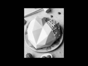 White Chocolate Heart Pinata Cake (Customised)- Eggless