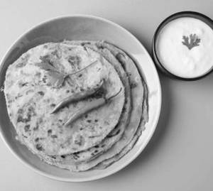 1 Aloo Pyaz Paratha