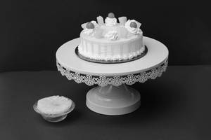 Pineapple Vanilla Eggless Cake
