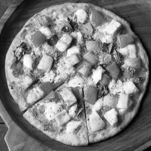 Peppy Paneer Pizza