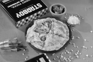Cheese Burst Chicken Tikka Stuffed Pizza + Free Coke (250 Ml)
