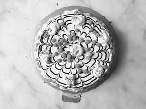 Butterscotch Crunchy Cake (1/2 kg)