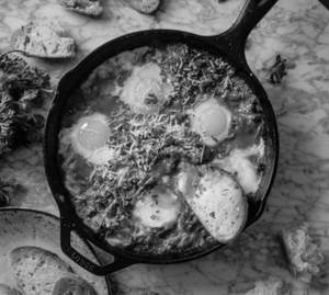 Egg Surti Ghotala 3Eggs 2Pav