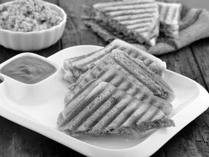 Paneer Cheesh Sandwich
