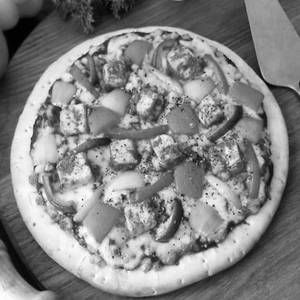 Tandoori Paneer Pizza 8"