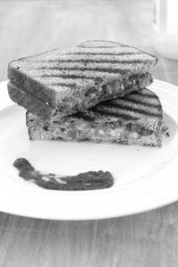 Jumbo cheese chilli grill sandwich