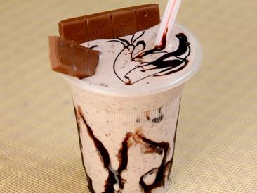 The Shake Maker in Sola,Ahmedabad - Order Food Online - Best Desserts in  Ahmedabad - Justdial