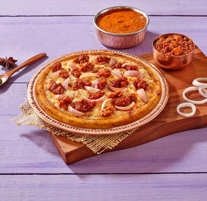 Chicken Keema & Onion with Desi Makhani Sauce