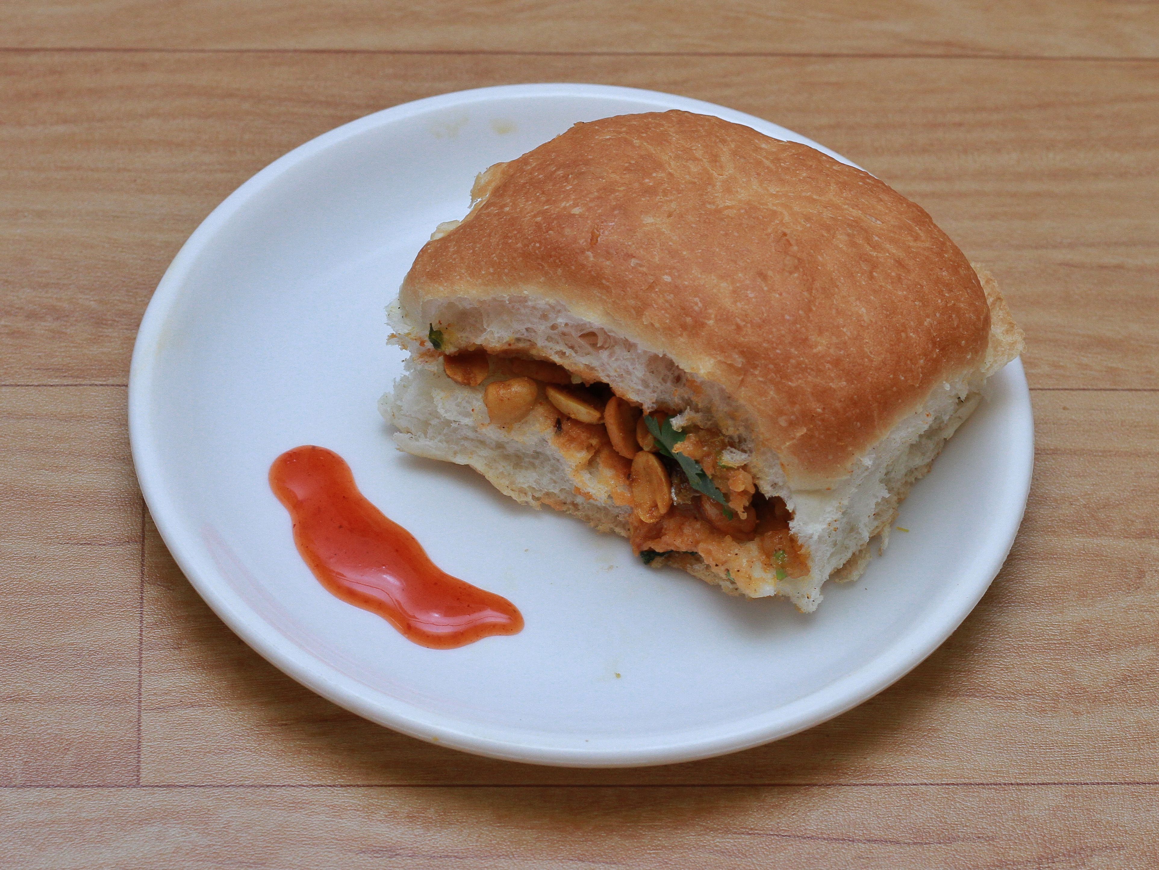 Subhash Panipuri(St Road)