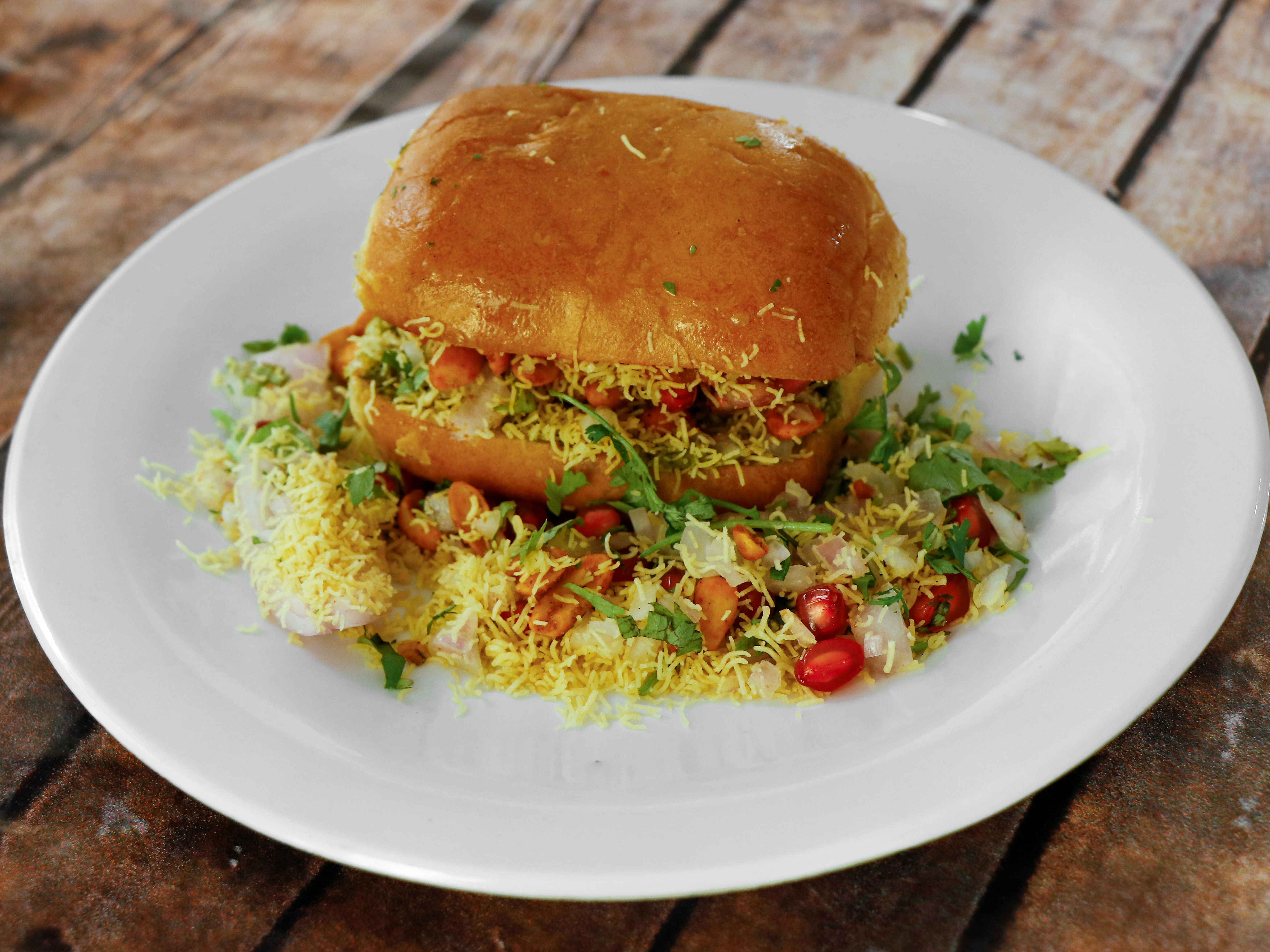 Sri Narsing Bhelpuri & Juice Centre