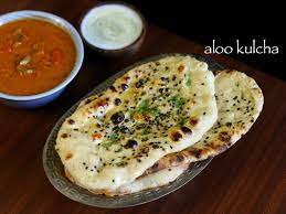 Amritsari kulcha & Chana ( sector 9 Wale)