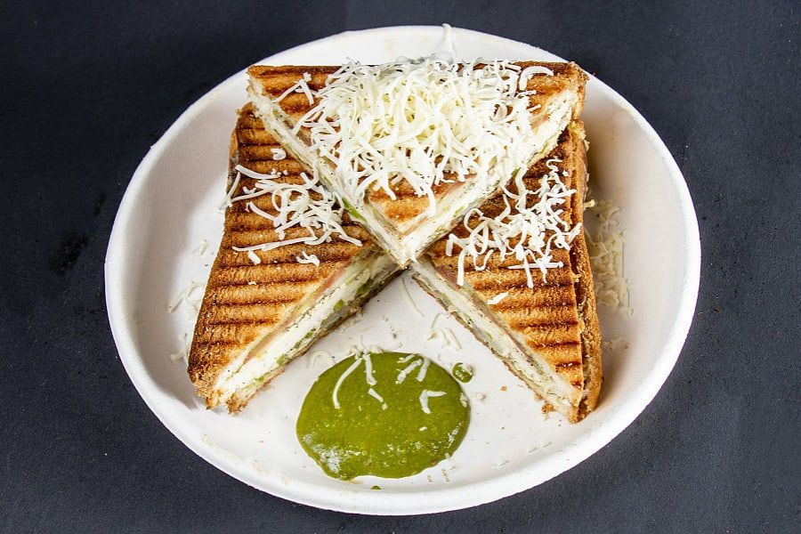 Sri Raakshitha Chat & More