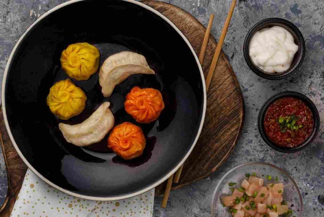 Zomoz - The Momo Company